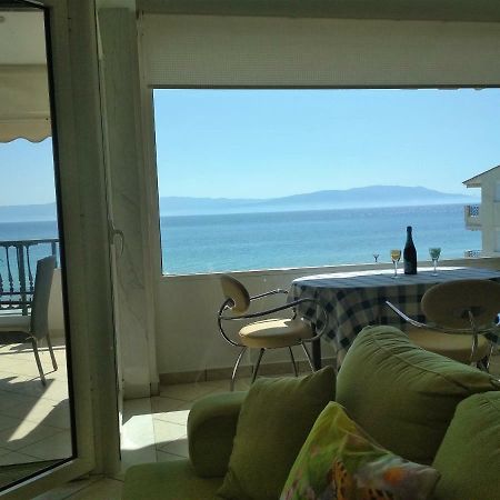 OfrínionLuxury Sea Viewアパートメント エクステリア 写真