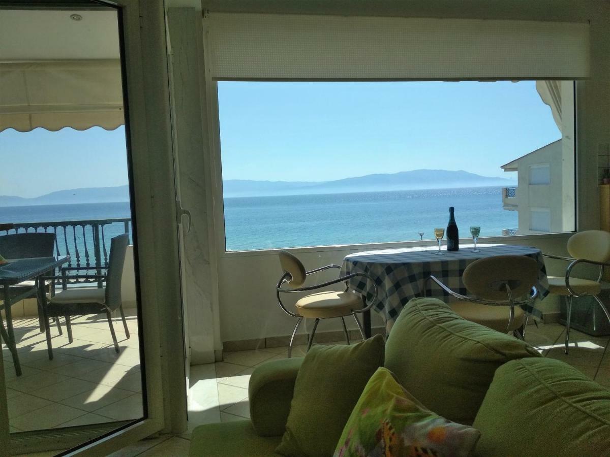 OfrínionLuxury Sea Viewアパートメント エクステリア 写真