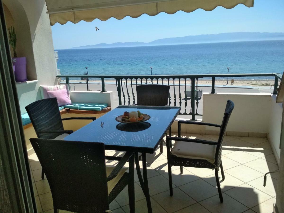 OfrínionLuxury Sea Viewアパートメント エクステリア 写真